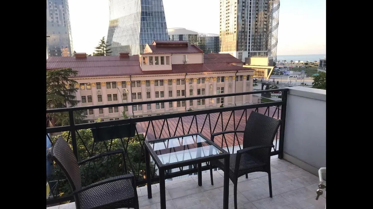 Apartment In Batumi Mgzavrebi