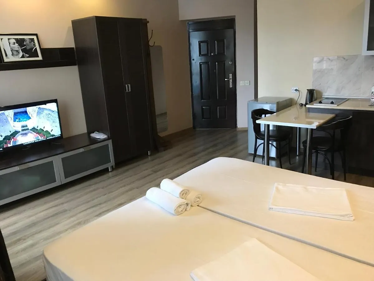 Apartment In Batumi Mgzavrebi