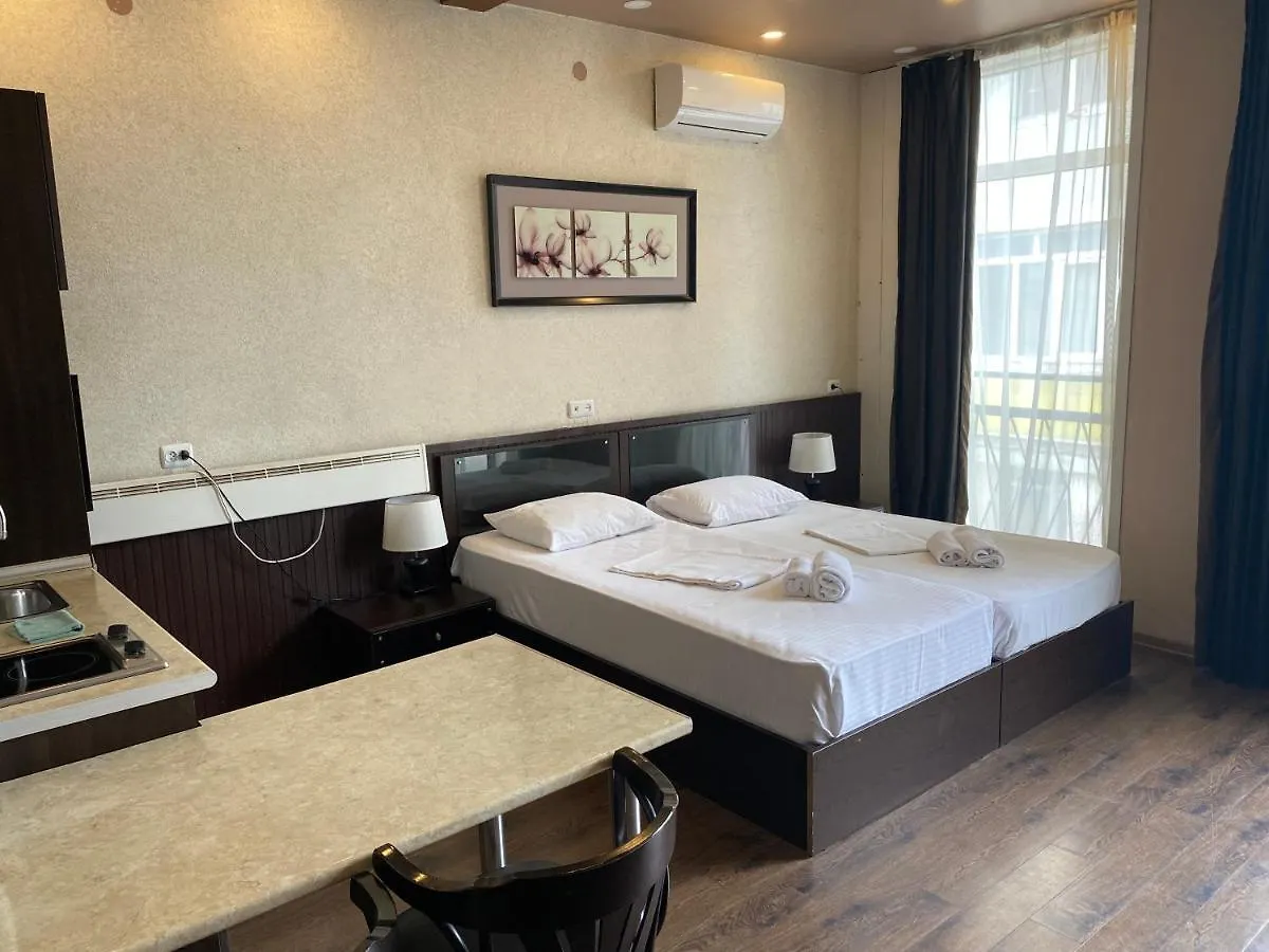 Apartment In Batumi Mgzavrebi 0*,