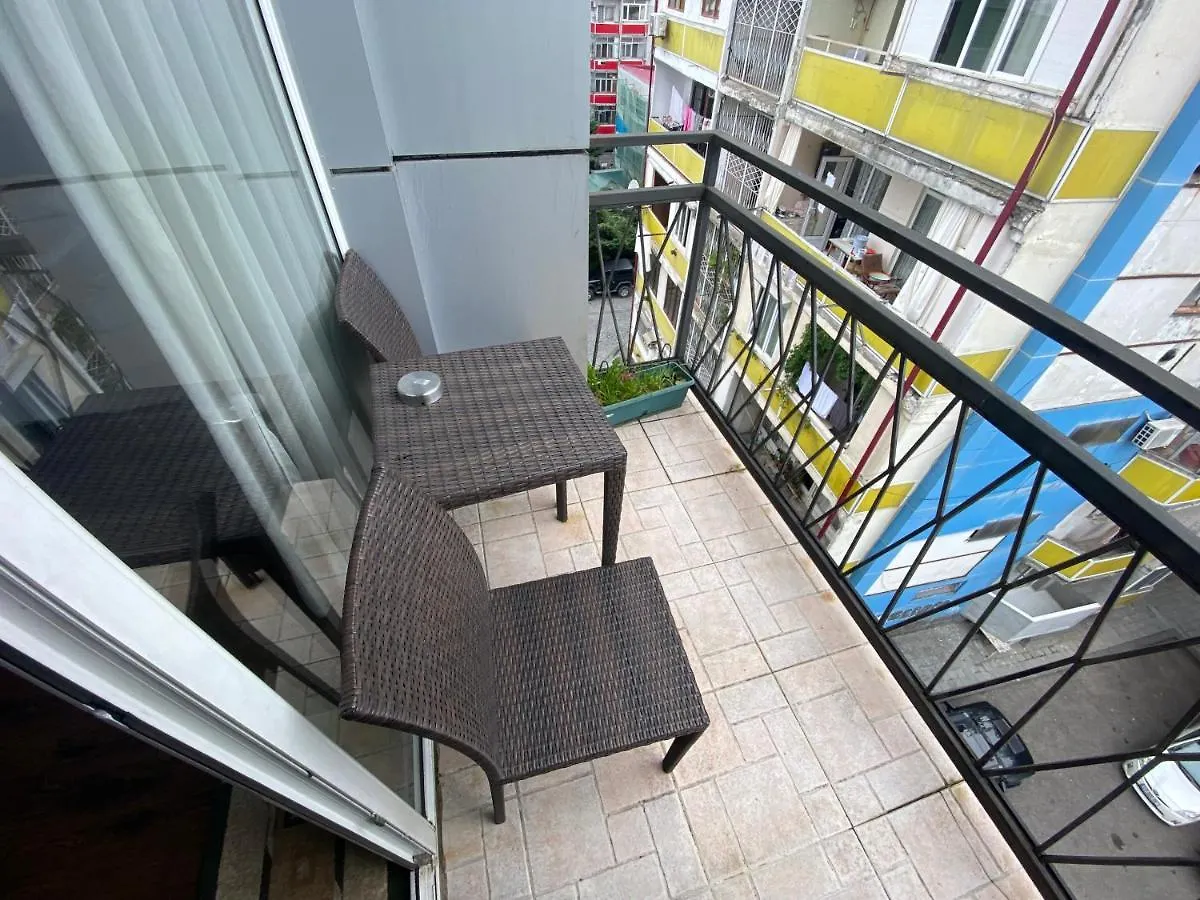 Apartment In Batumi Mgzavrebi