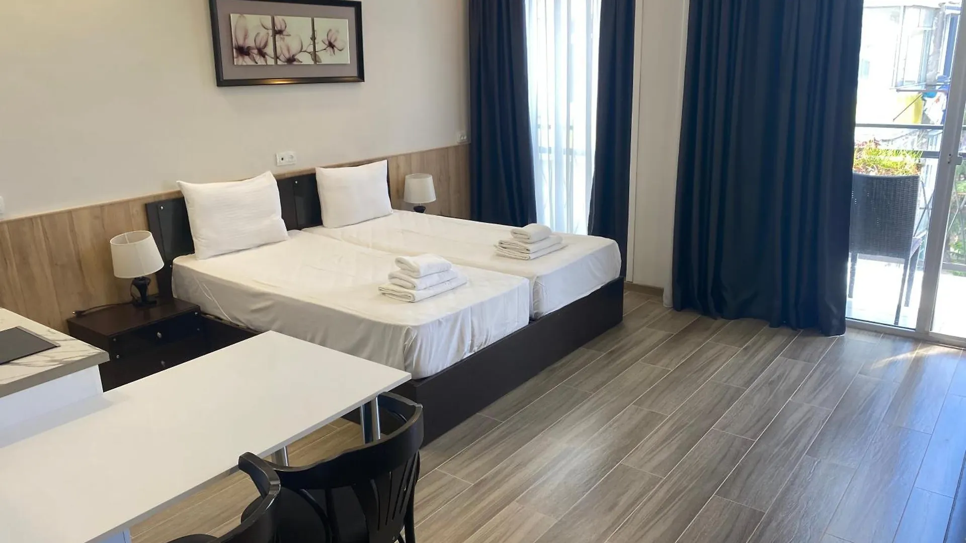 Apartment In Batumi Mgzavrebi