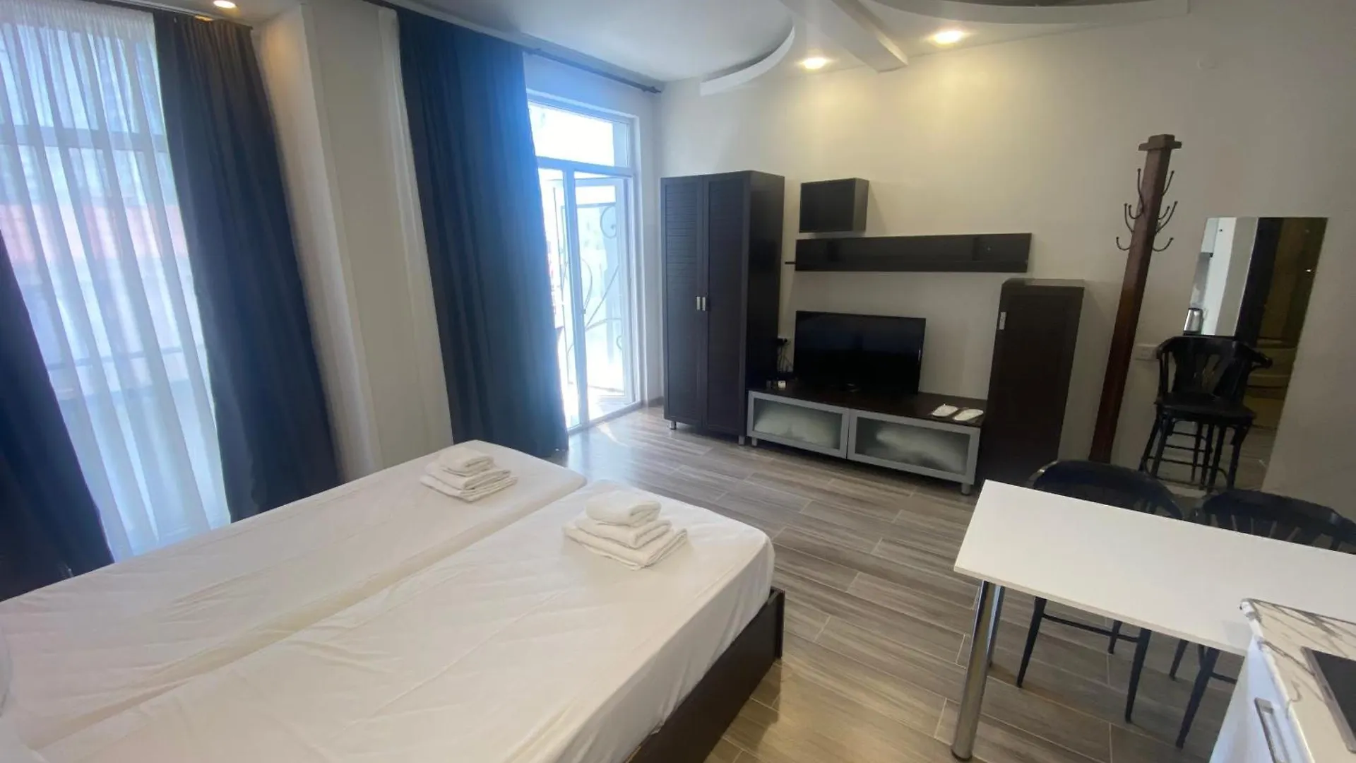 Apartment In Batumi Mgzavrebi